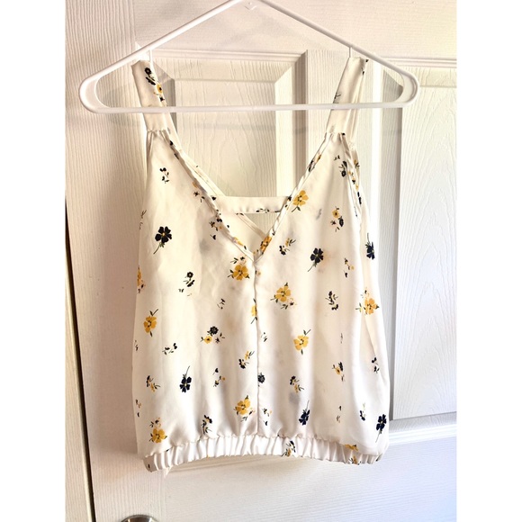 Top - Picture 2 of 4